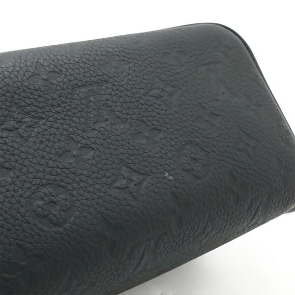 Louis Vuitton Dopp Kit Monogram Travel Bag - Picture 5 of 8